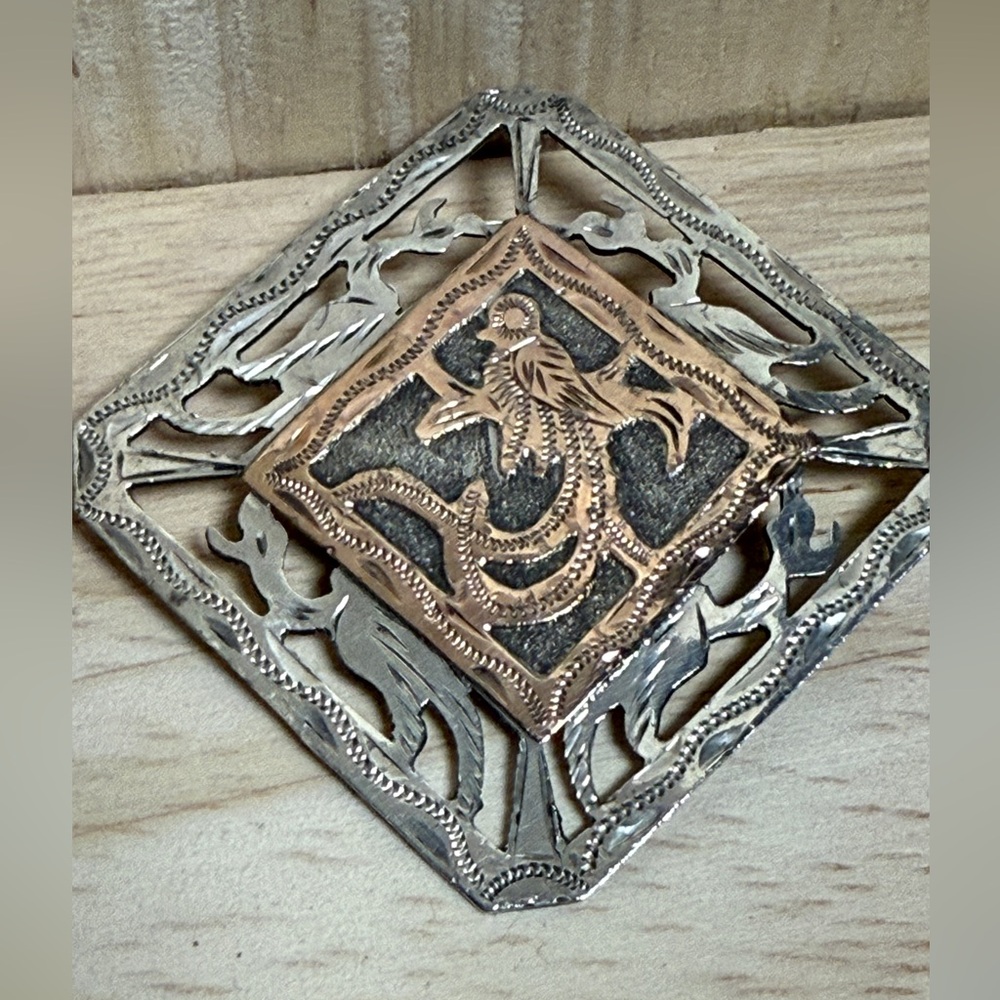 vintage Guatemalan Quetzal bird pin/pendant, 900 silver 9k rose gold accents